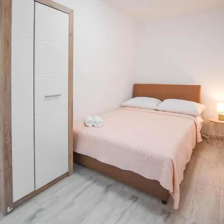 Appartement Toni *